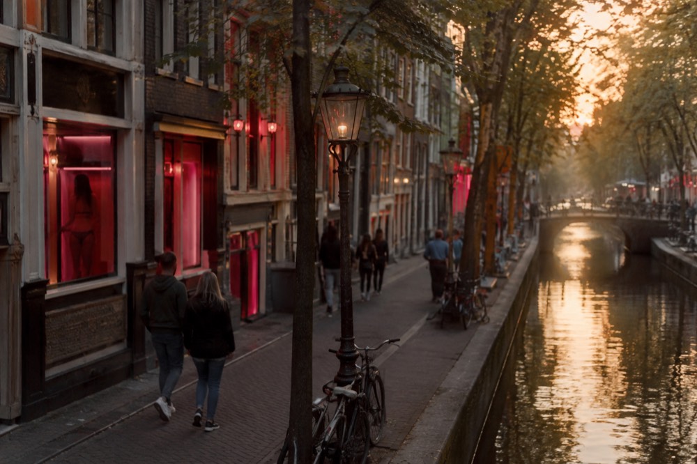 Late afternoon light on the buildings around Red Light District