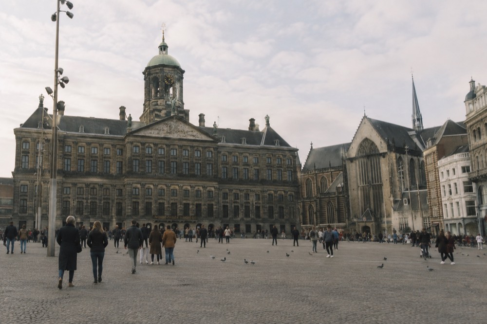 Late afternoon light on the buildings around Dam Square