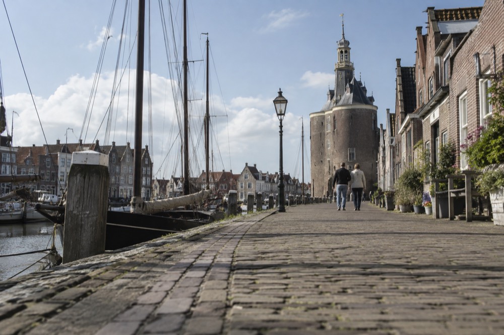 Hoorn or Enkhuizen: Which Town Should Come First