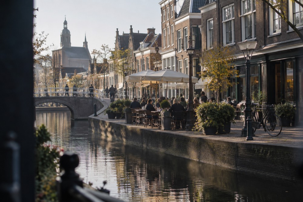 The approach to Leiden, with bicycles leaning against the railings