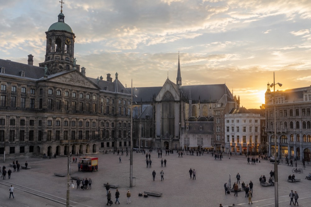 Day, Sunset or Evening: When to Take an Amsterdam Canal Cruise