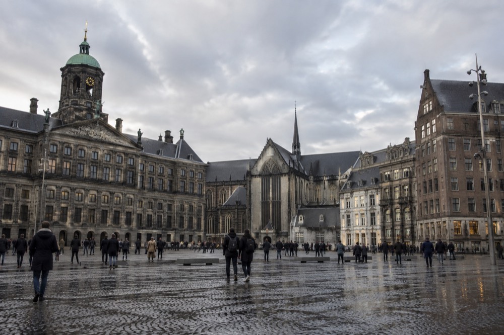 Late afternoon light on the buildings around Dam Square